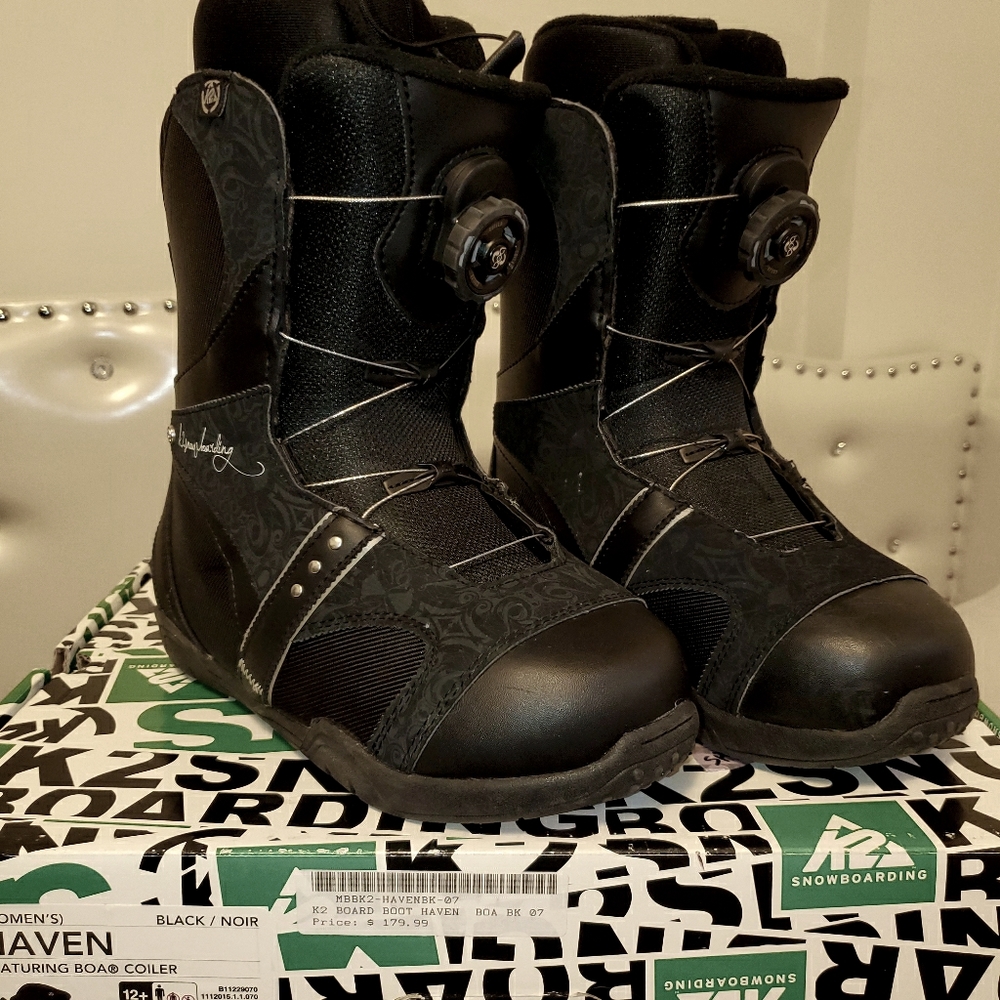 K2 Haven snowboarding boots